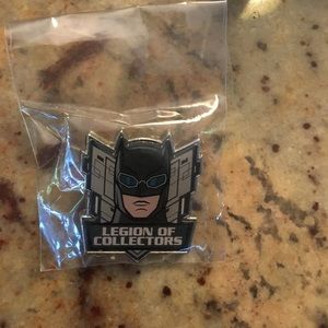 DC comics Batman pin by Funko.